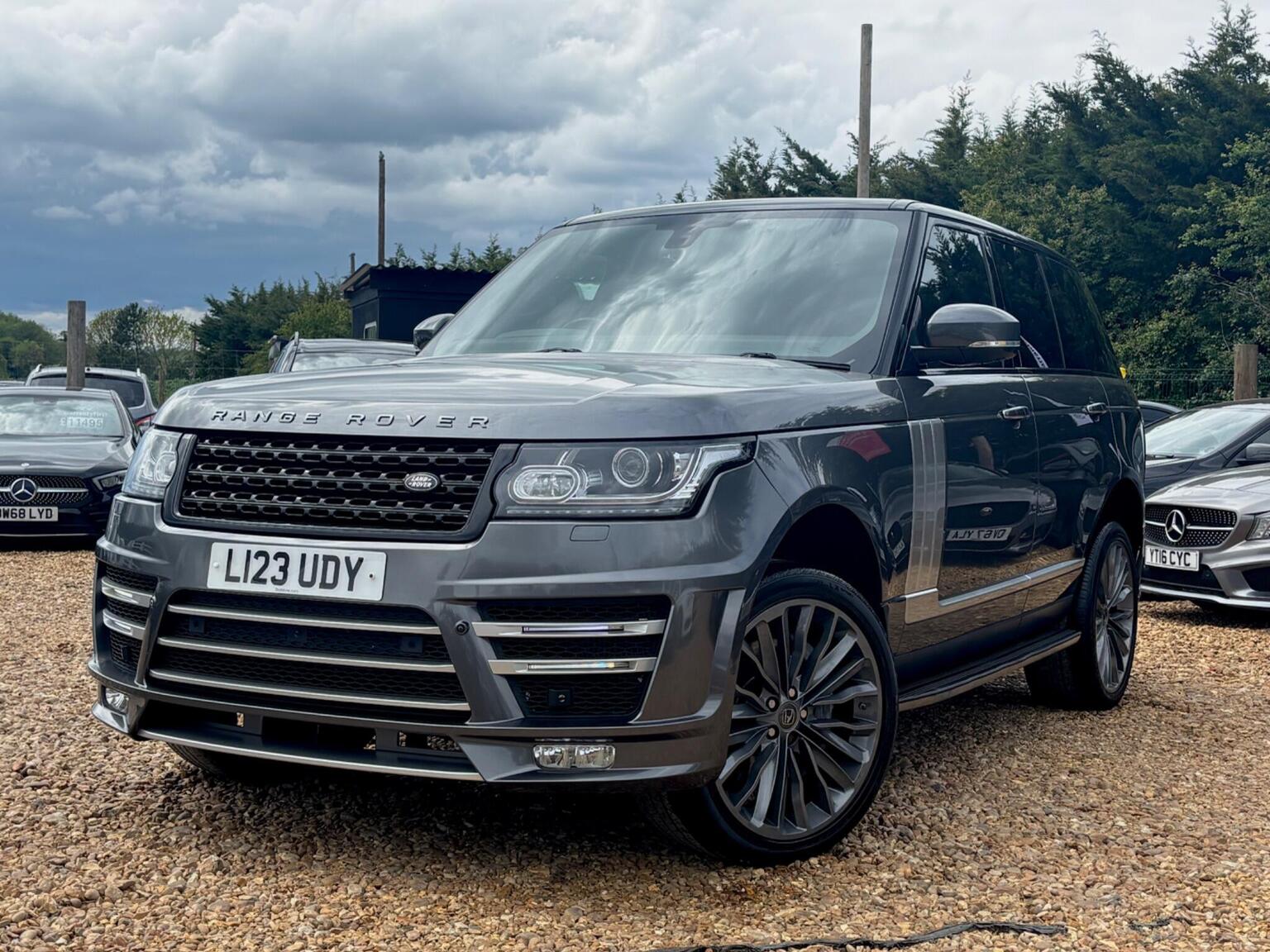 2014 Land Rover RANGE ROVER 4.4 SD V8 Autobiography Auto 4WD Euro 5 5dr, exterior view 4