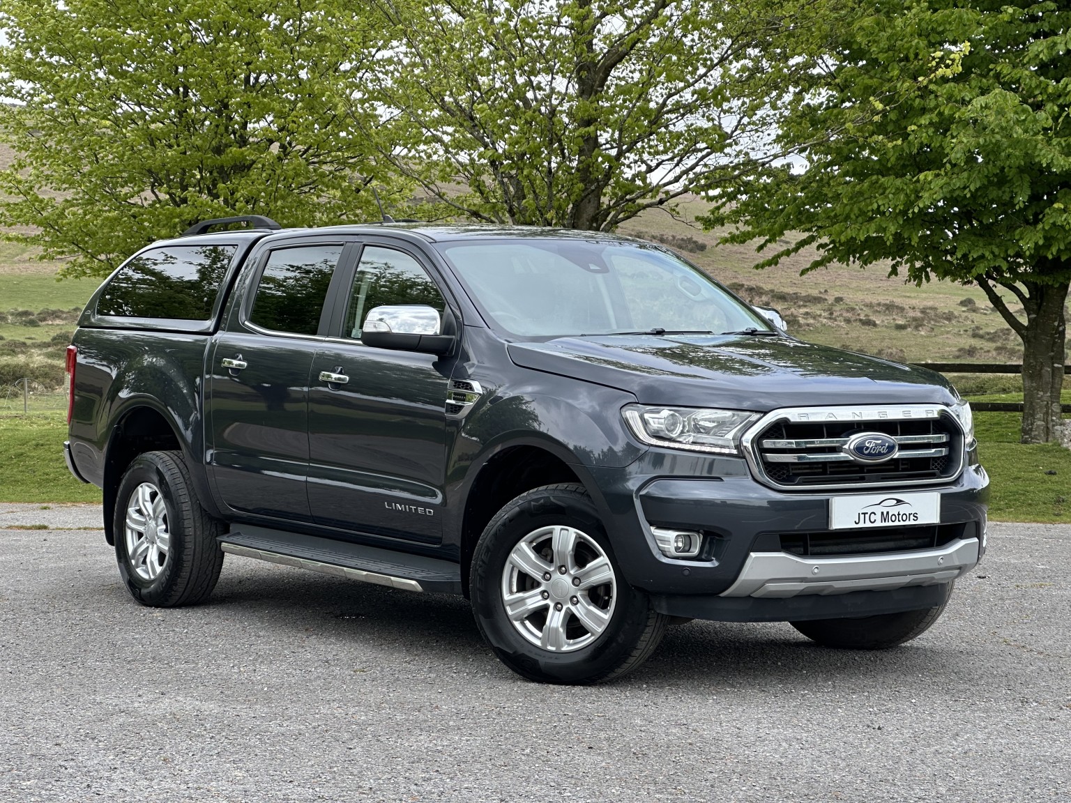 2020 Ford RANGER 2.0 EcoBlue Limited Auto, blue, diesel + lovely example for sale, exterior front view