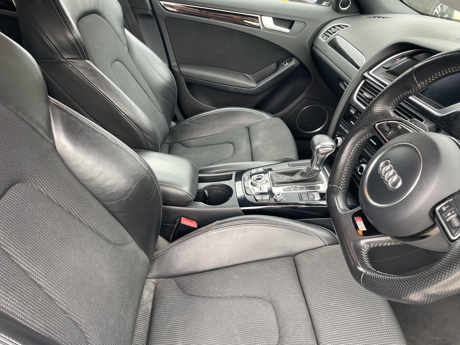 2015 Audi A4 AVANT 1.8 TFSI Black Edition, exterior view 2