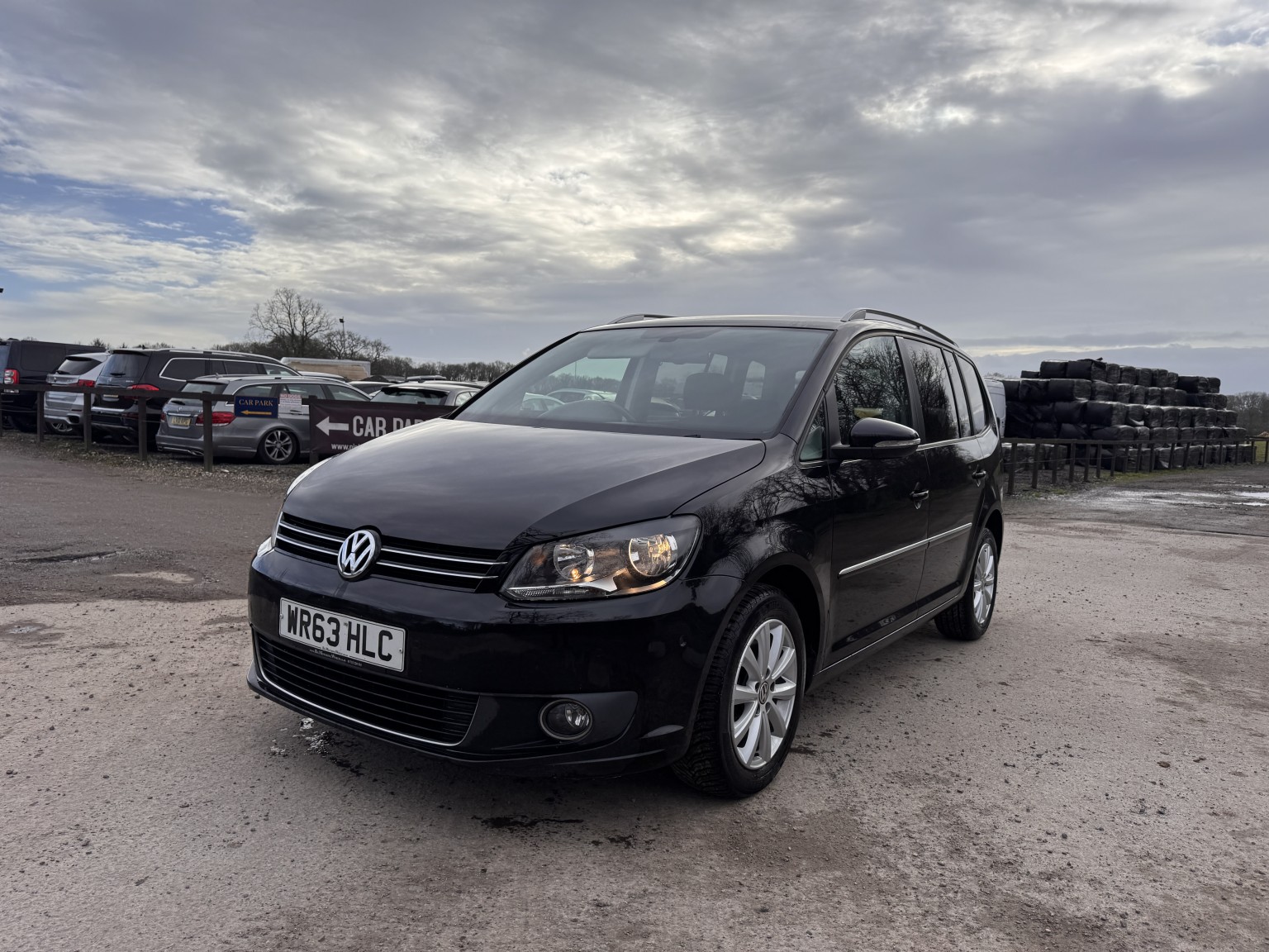 2014 Volkswagen TOURAN 2.0 TDI BlueMotion Tech Sport, exterior view 4