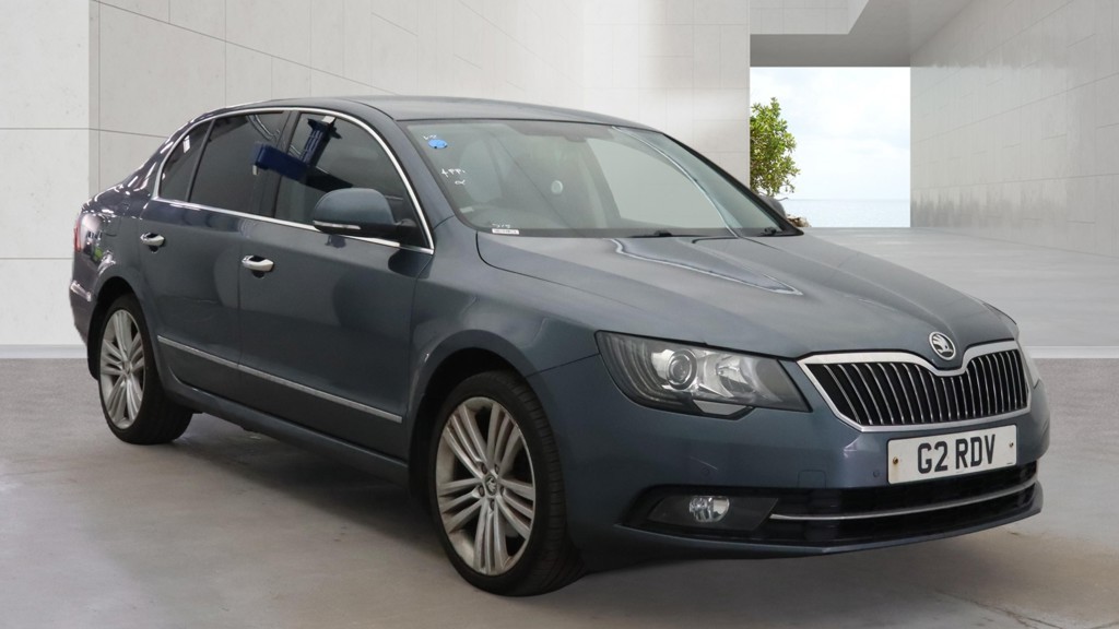 2014 Skoda SUPERB 2.0 TDI Elegance for sale, exterior front view