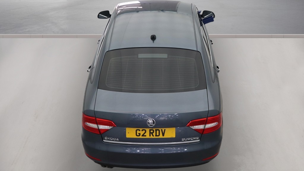 2014 Skoda SUPERB 2.0 TDI Elegance, exterior view 4