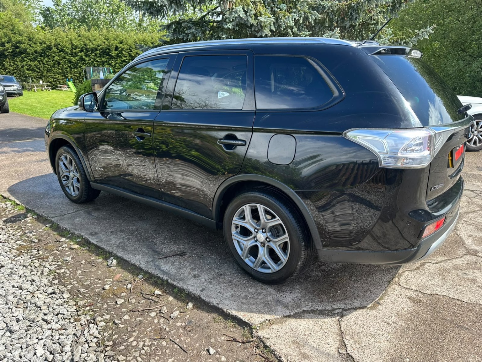 2014 Mitsubishi OUTLANDER 2.2 DI-D GX3, exterior view 3
