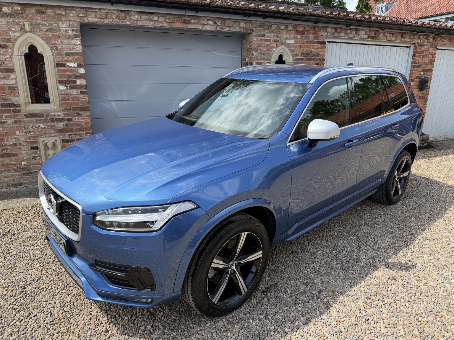 2016 Volvo XC90 2.0 R-Design D5 AWD (225hp), exterior view 2