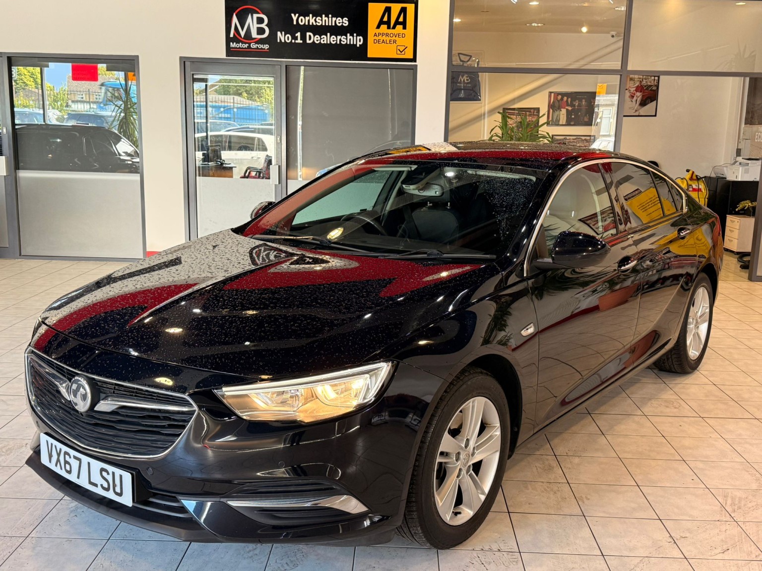 2017 Vauxhall INSIGNIA 1.6 Turbo D BlueInjection Tech Line Nav, exterior view 4