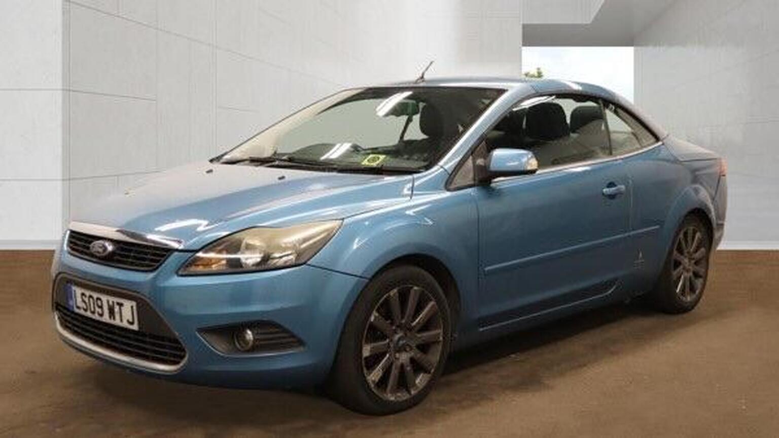 2009 Ford FOCUS CC 2.0 CC-2 2dr, exterior view 3