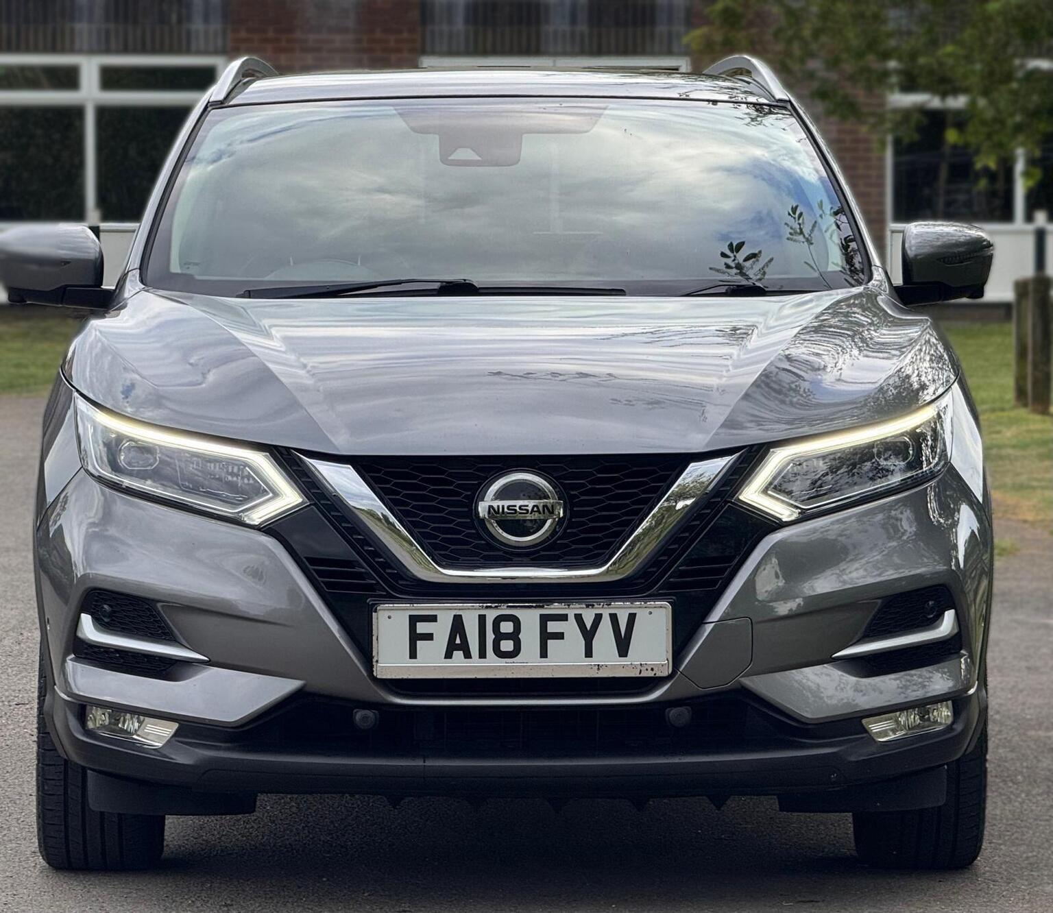 2018 Nissan QASHQAI 1.6 DIG-T Tekna Euro 6 (s/s) 5dr, exterior view 3