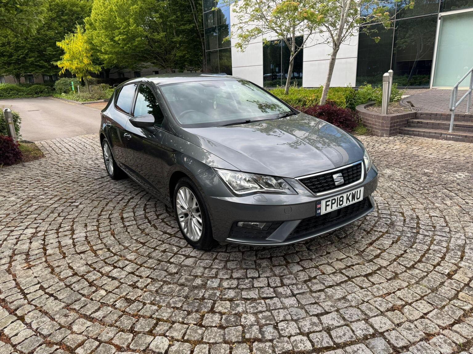 2018 SEAT LEON 1.6 TDI SE Dynamic Technology DSG Euro 6 (s/s) 5dr, exterior view 4