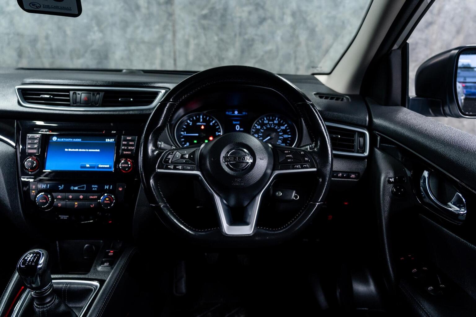 2018 Nissan QASHQAI 1.5 dCi Acenta Premium Euro 6 (s/s) 5dr, exterior view 2