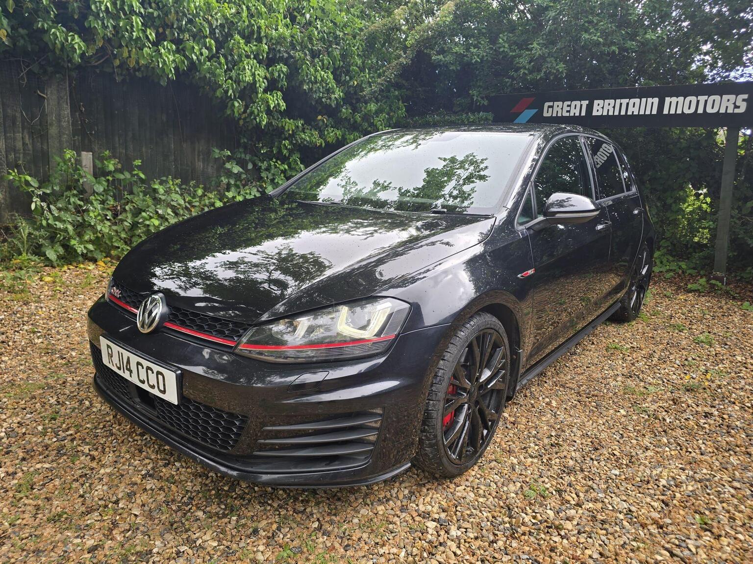 2014 Volkswagen GOLF 2.0 TSI BlueMotion Tech GTI Performance DSG Euro 6 (s/s) 5dr, exterior view 4