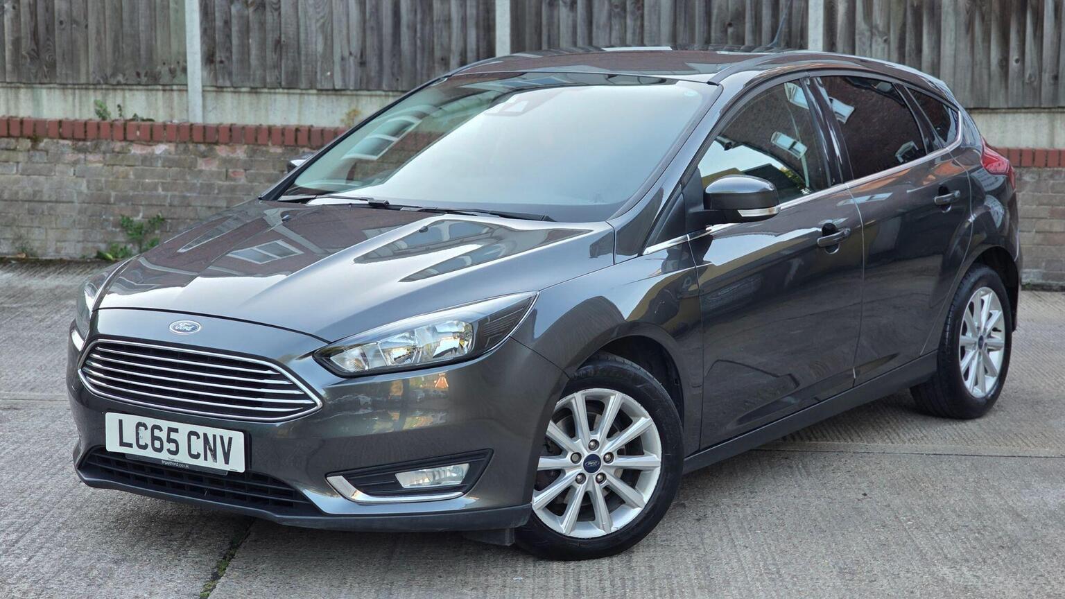 2015 FORD FOCUS 1.6 Titanium Powershift Euro 6 5dr