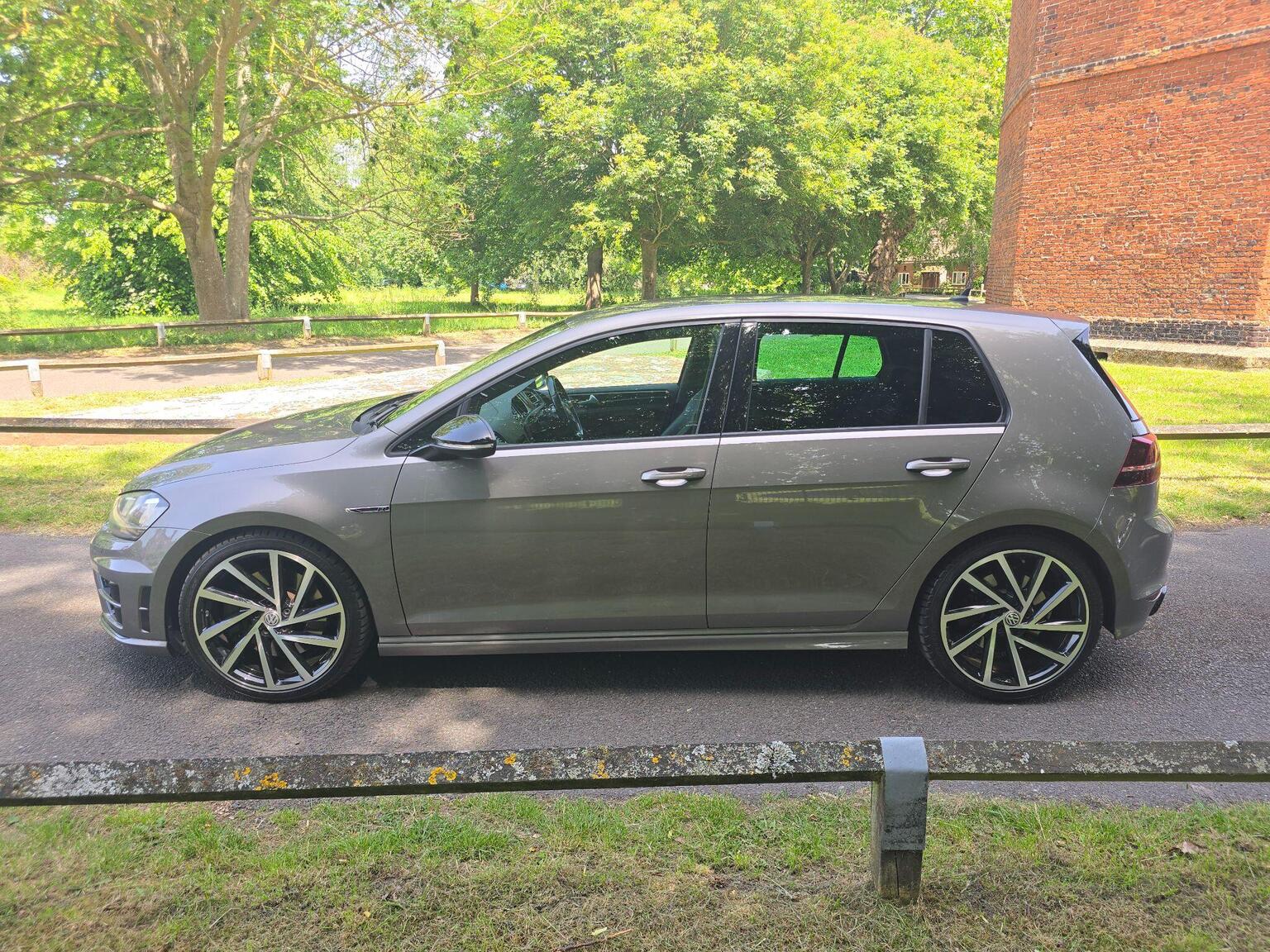 2015 Volkswagen GOLF 2.0 TSI BlueMotion Tech R DSG 4Motion Euro 6 (s/s) 5dr, exterior view 4