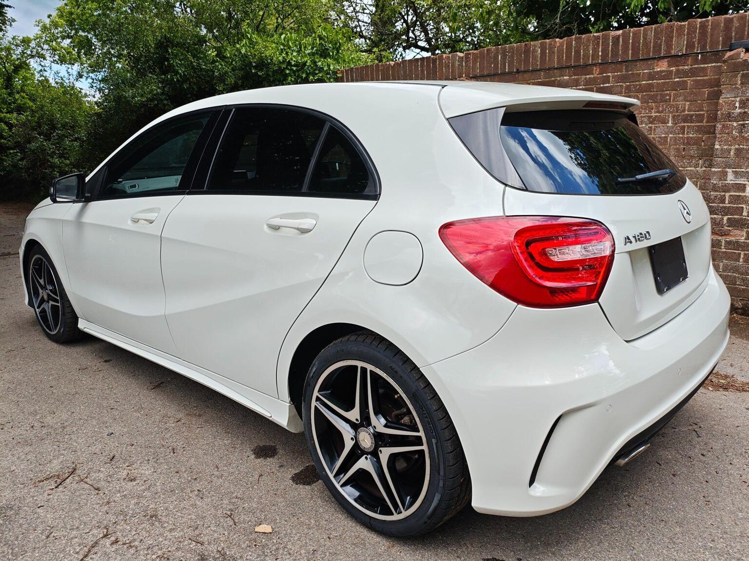 2013 Mercedes-Benz A CLASS 1.6 A200 AMG Sport 7G-DCT Euro 6 (s/s) 5dr, exterior view 4