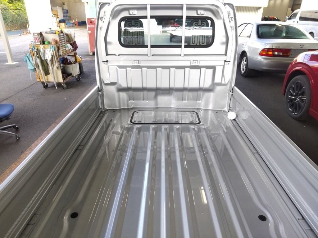 2025 Suzuki CARRY automatic-mini pickup 660cc, exterior view 4