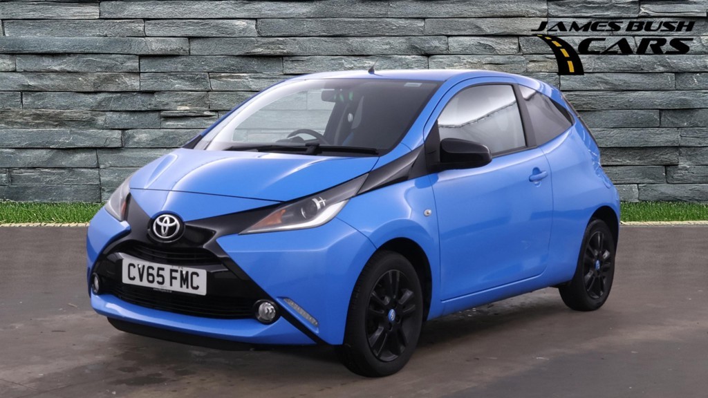 2015 Toyota AYGO 1.0 VVT-i x-cite, exterior view 2