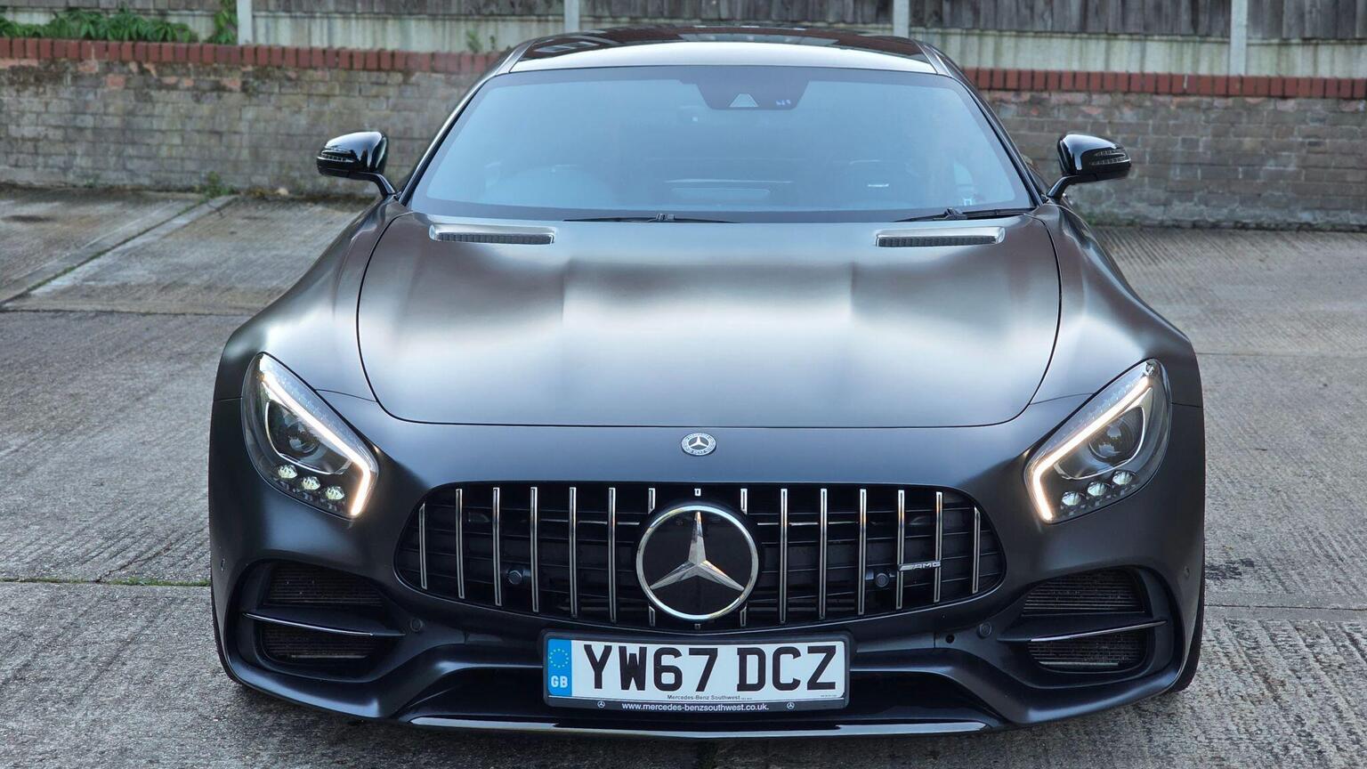 2017 Mercedes-Benz AMG GT 4.0 V8 BiTurbo C Edition 50 SpdS DCT Euro 6 (s/s) 2dr, exterior view 3