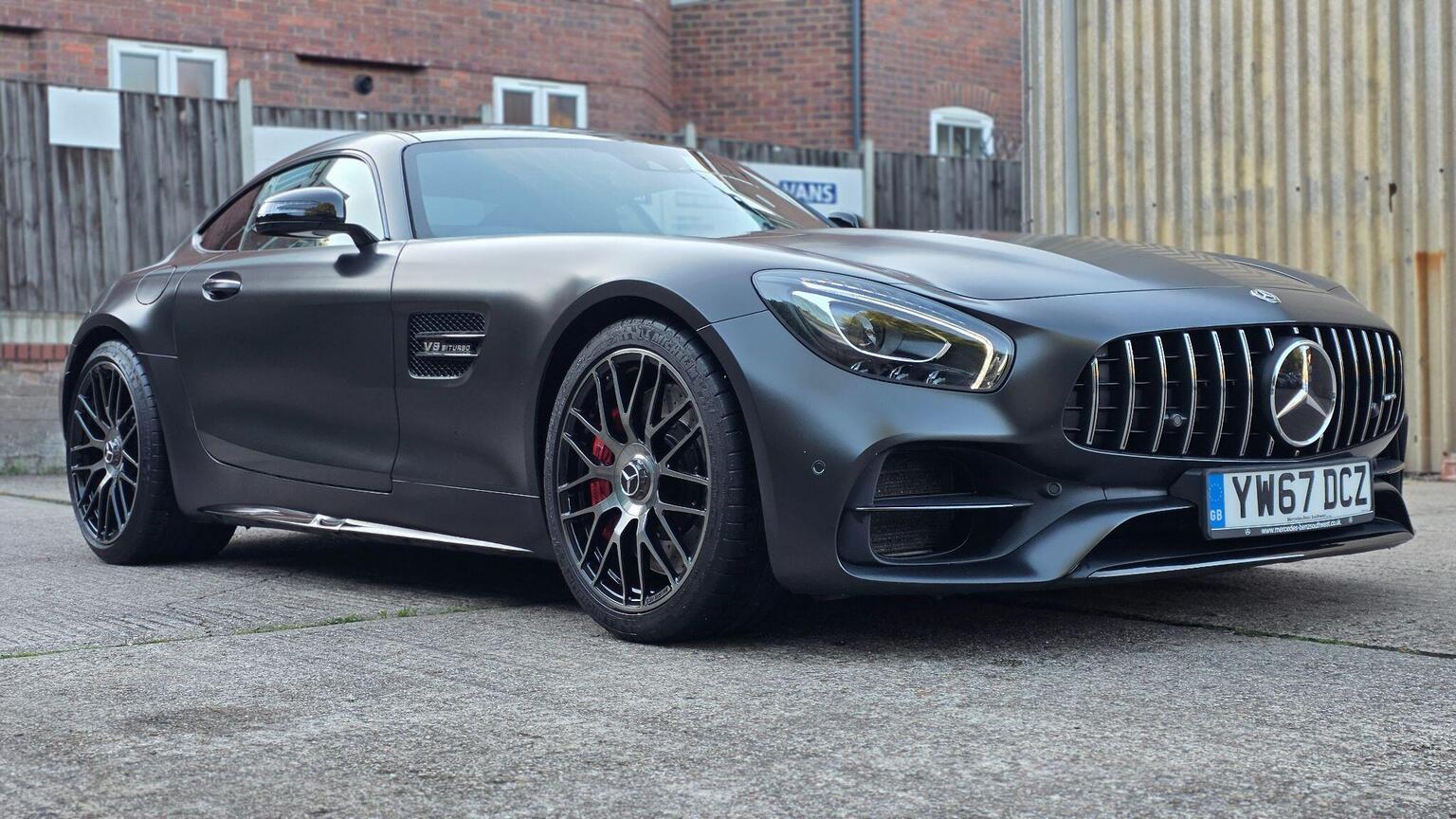 2017 Mercedes-Benz AMG GT 4.0 V8 BiTurbo C Edition 50 SpdS DCT Euro 6 (s/s) 2dr, exterior view 4