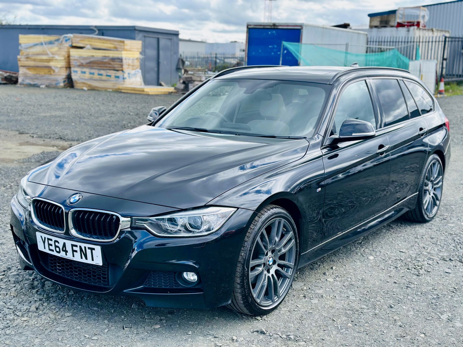 2014 BMW 3 SERIES 2.0 320d M Sport Touring, exterior view 4