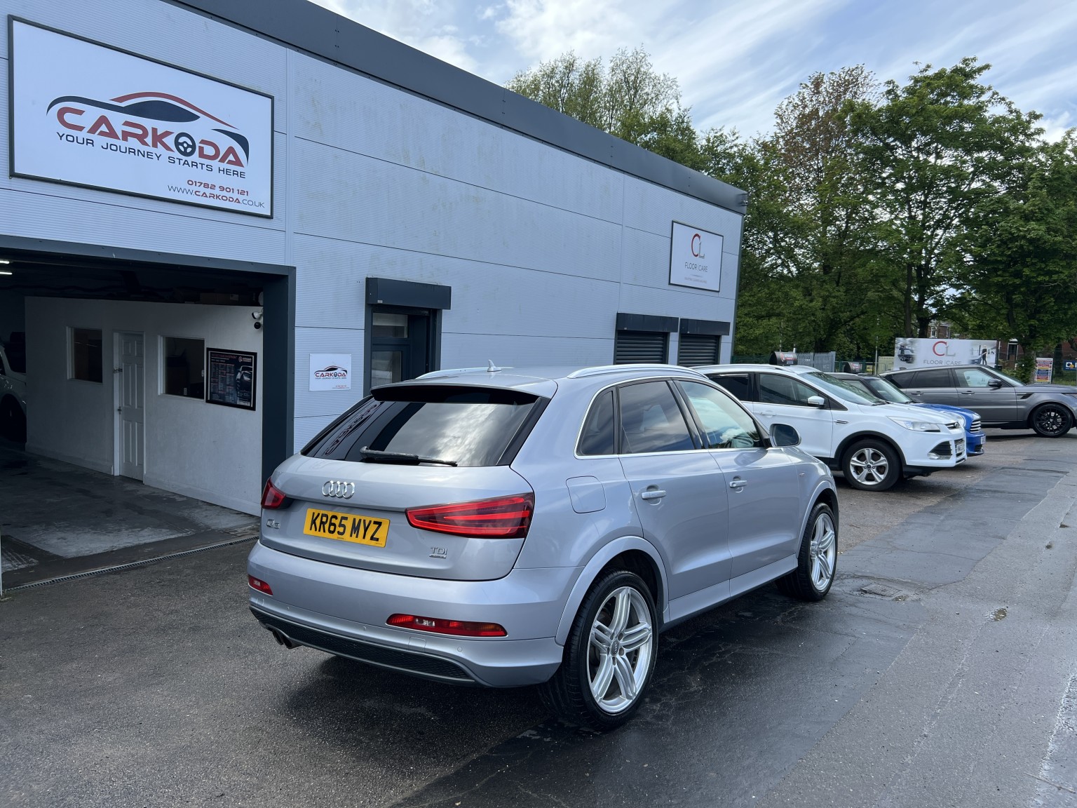2014 Audi Q3 2.0 TDI S line Plus, exterior view 2