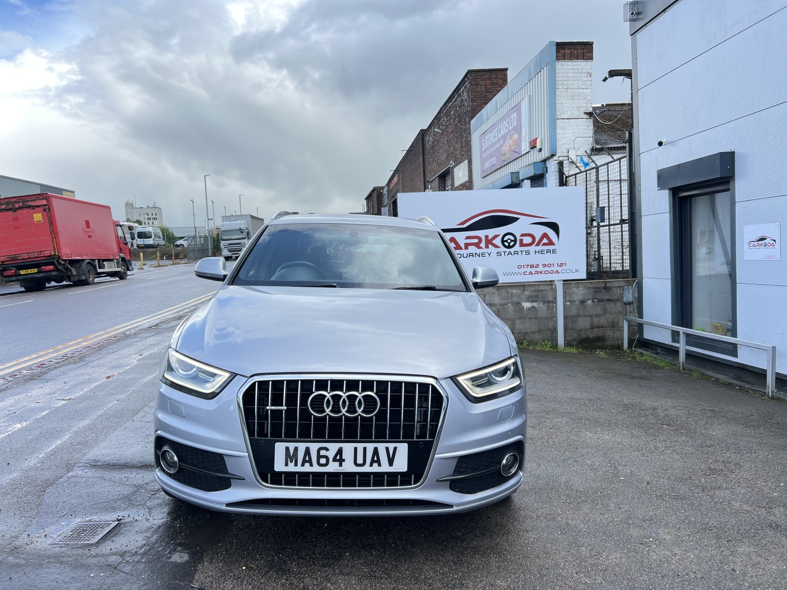 2014 Audi Q3 2.0 TDI S line Plus, exterior view 4