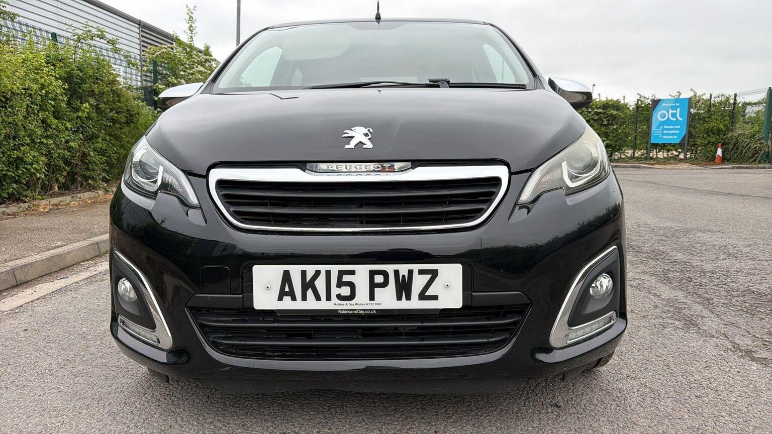 2015 PEUGEOT 108 1.2 VTi PureTech Allure Top! Euro 5 5dr