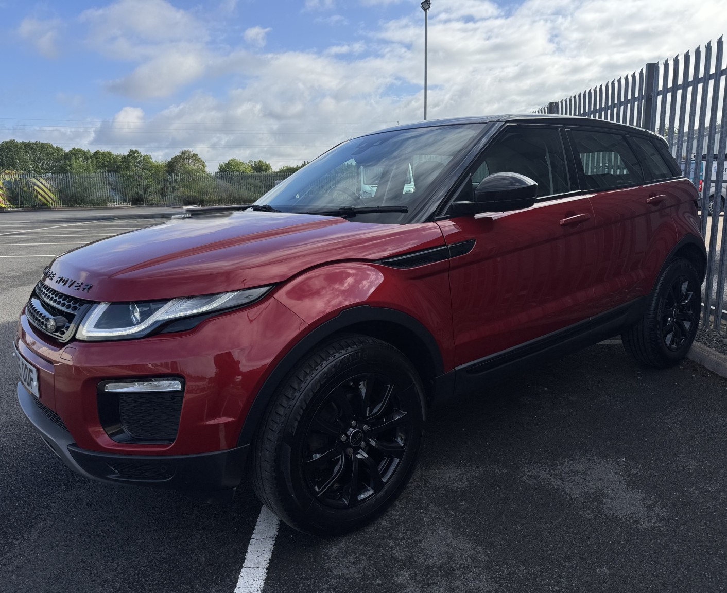 2015 Land Rover RANGE ROVER EVOQUE 2.0 ED4 SE TECH, exterior view 2