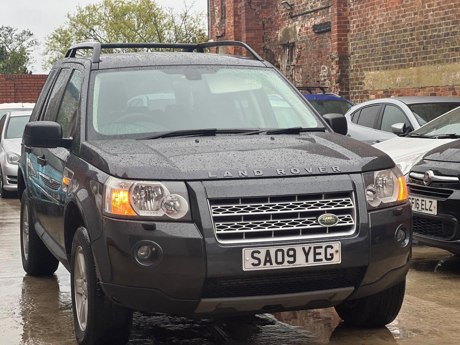2009 Land Rover FREELANDER 2 2.2 TD4e GS 4WD Euro 4 (s/s) 5dr for sale, exterior front view