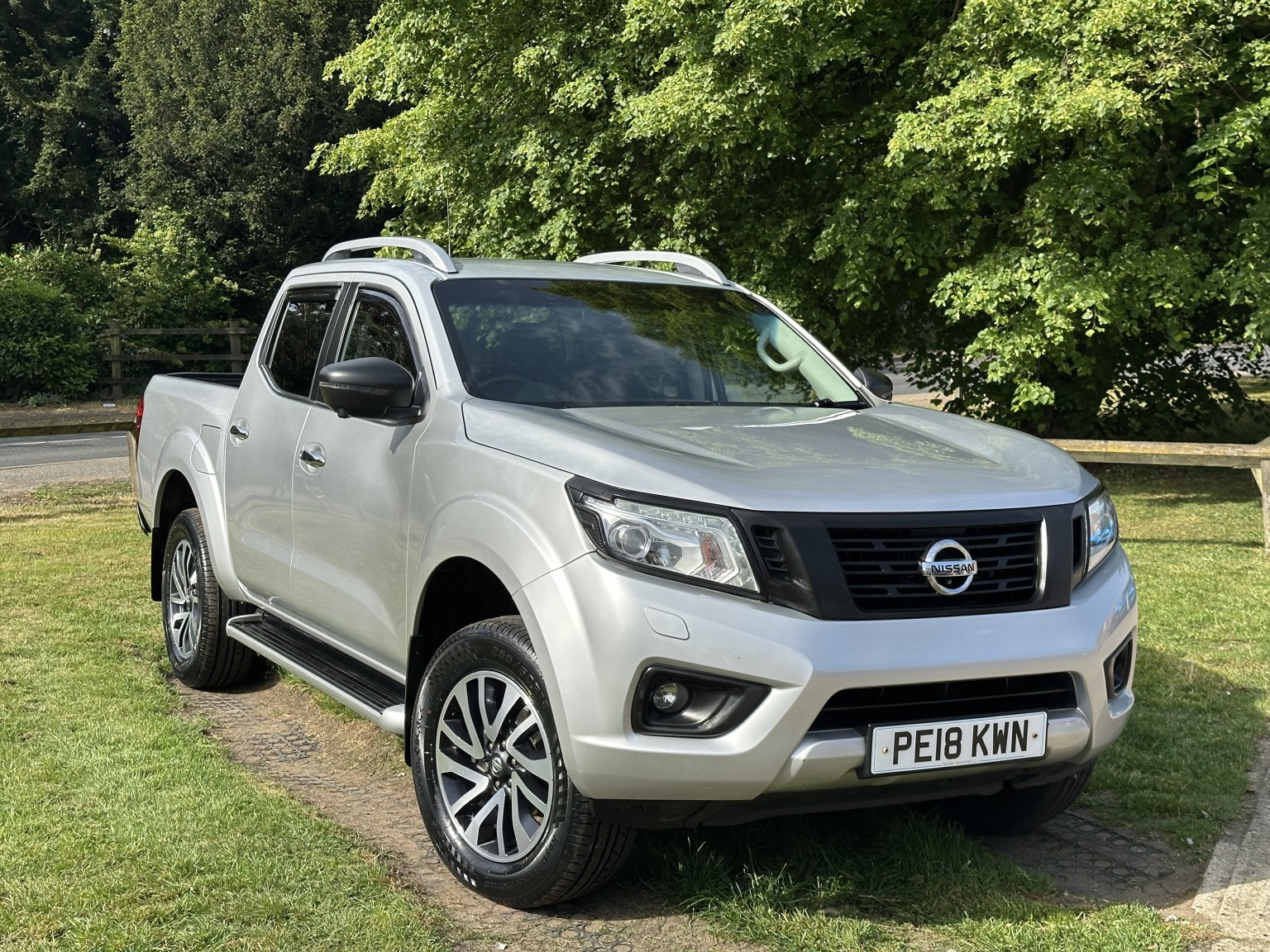 2018 Nissan NAVARA 2.3 dCi Tekna for sale, exterior front view