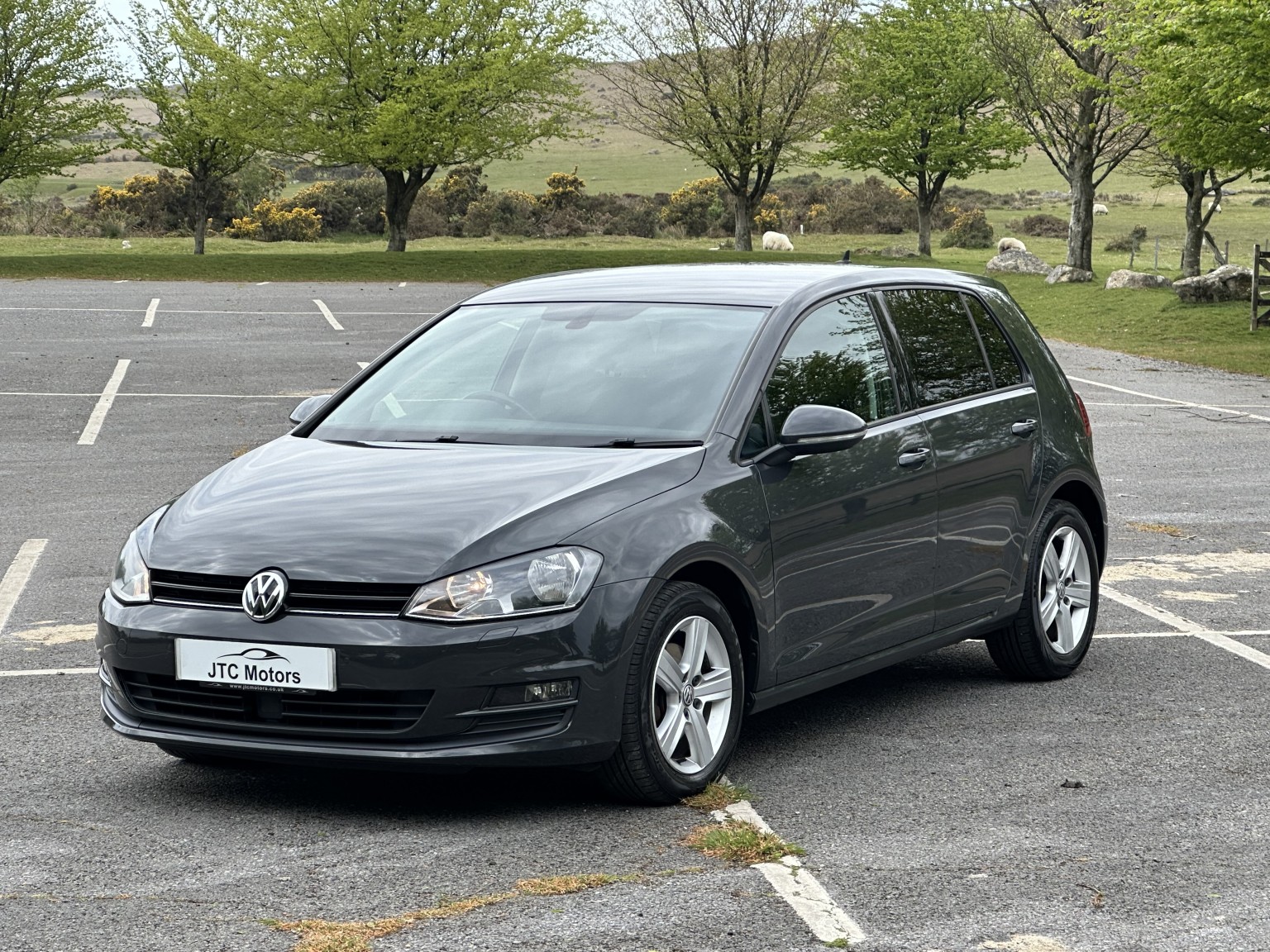 2016 Volkswagen GOLF 1.6 TDI 110 Match Edition 5dr Man, diesel, grey +NOW SOLD, exterior view 2