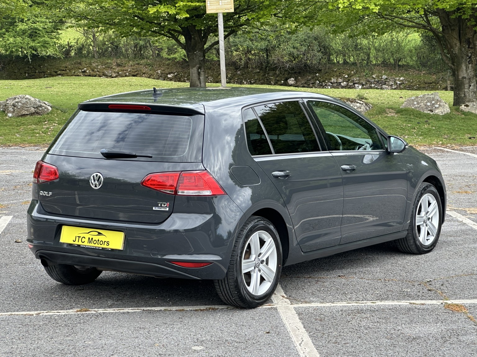 2016 Volkswagen GOLF 1.6 TDI 110 Match Edition 5dr Man, diesel, grey +NOW SOLD, exterior view 3