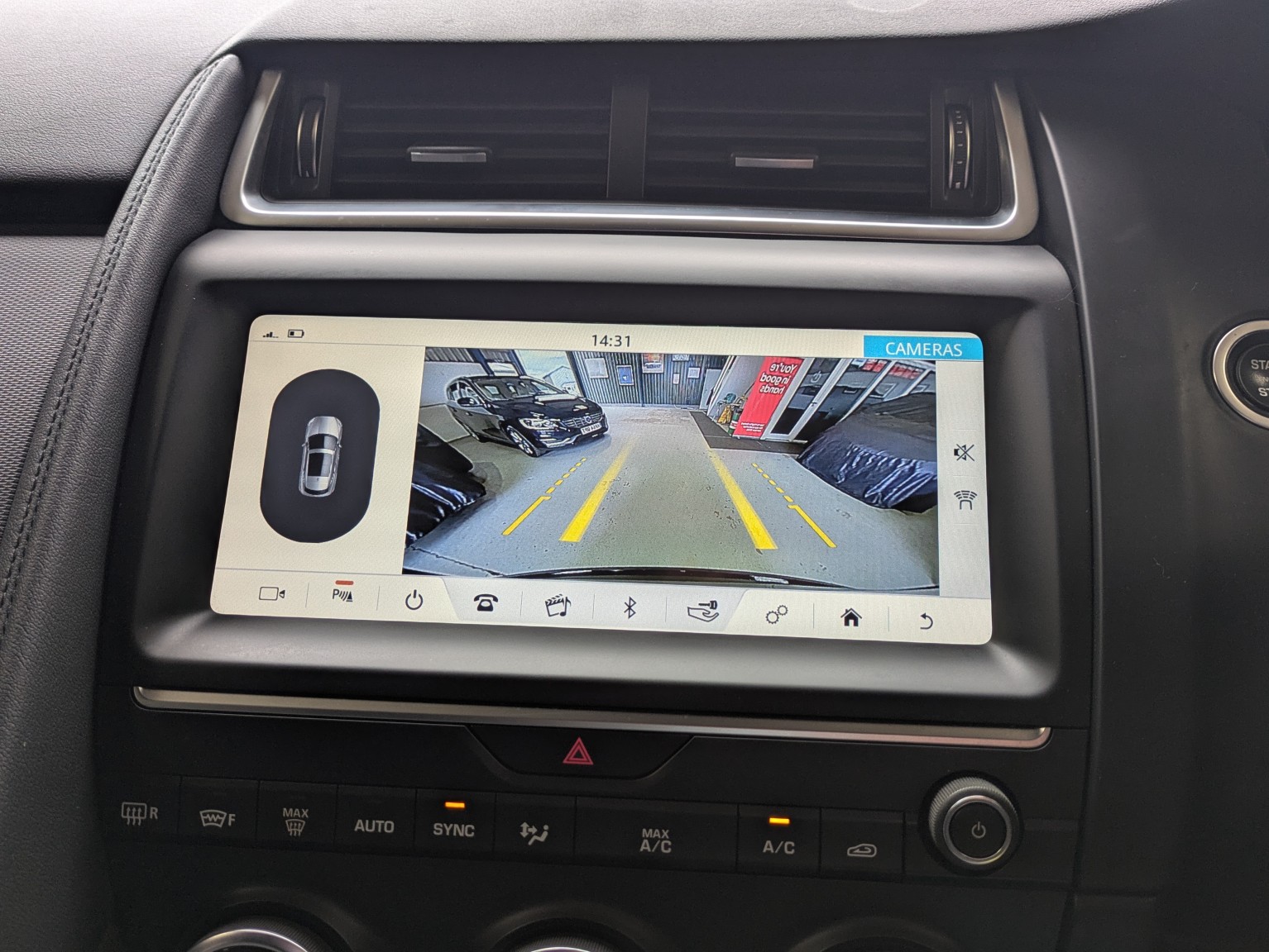 2019 Jaguar E-PACE D180 R-Dynamic automatic. JAGUAR SERVICE HISTORY. REAR CAMERA. MICHELIN TYRES. STUNNING CONDITION., exterior view 2