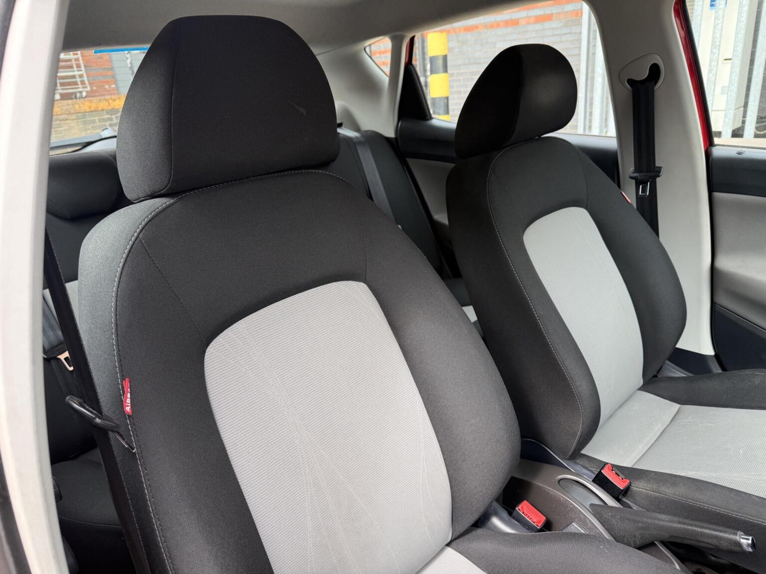 2012 SEAT IBIZA 1.4 SE Euro 5 5dr, exterior view 4