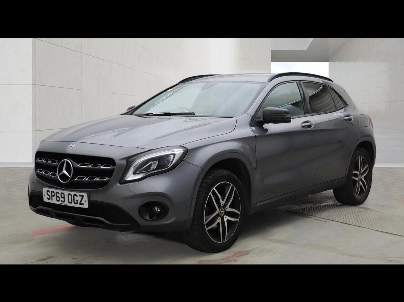 2019 Mercedes-Benz GLA 1.6 GLA180 Urban Edition 7G-DCT Euro 6 (s/s) 5dr, exterior view 2