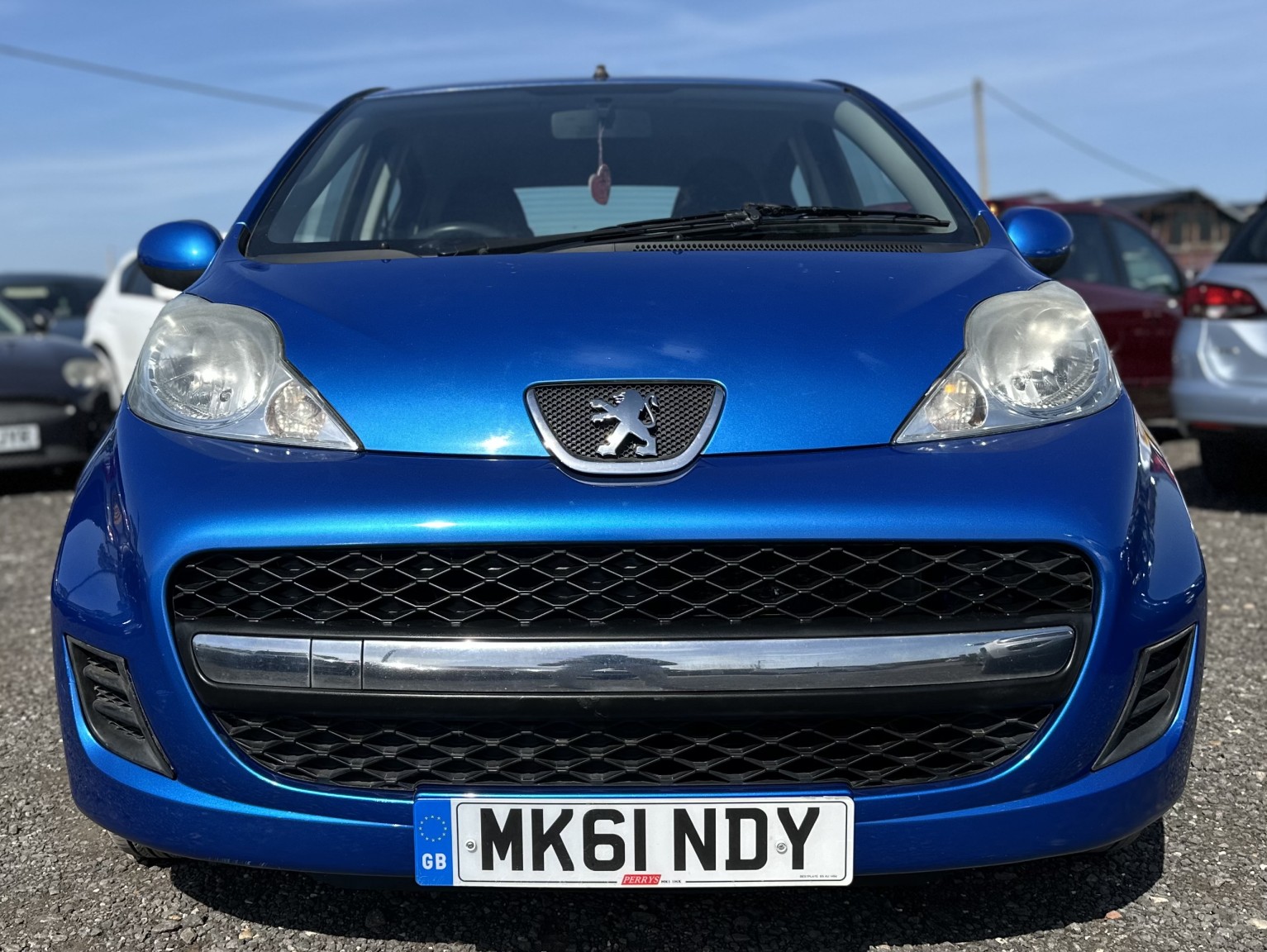 2011 Peugeot 107 1.0 12V Urban, exterior view 2