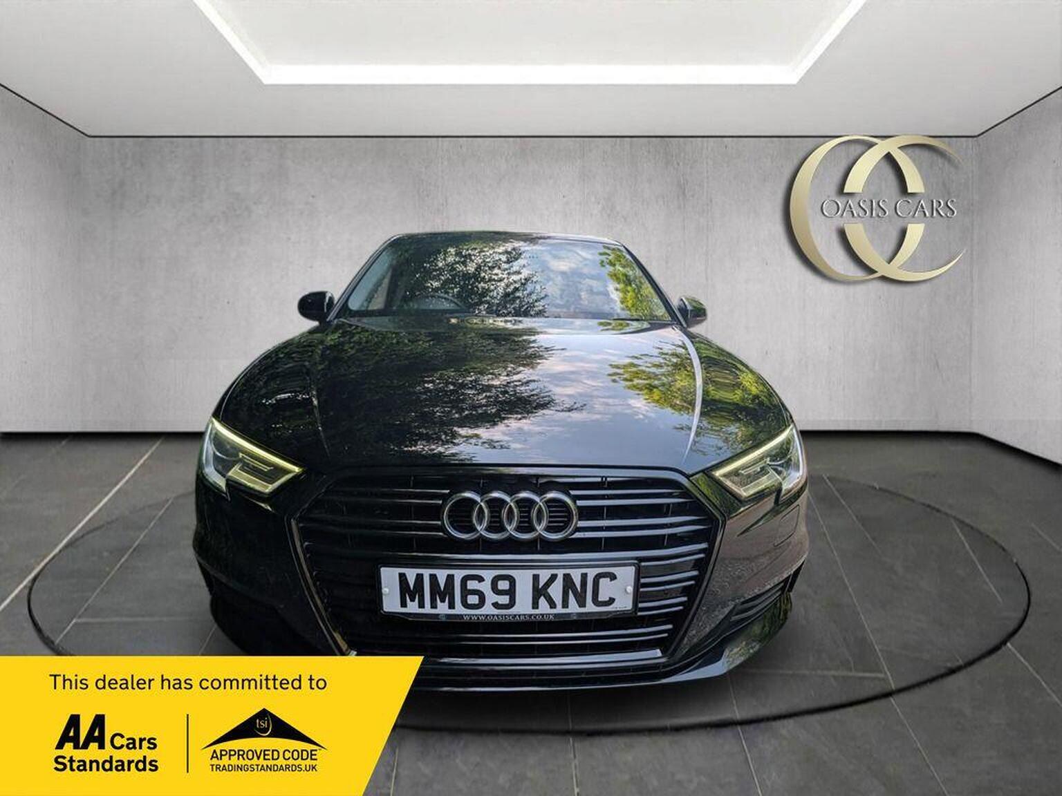 2019 Audi A3 1.5 TFSI CoD 35 SE Technik Sportback Euro 6 (s/s) 5dr, exterior view 2