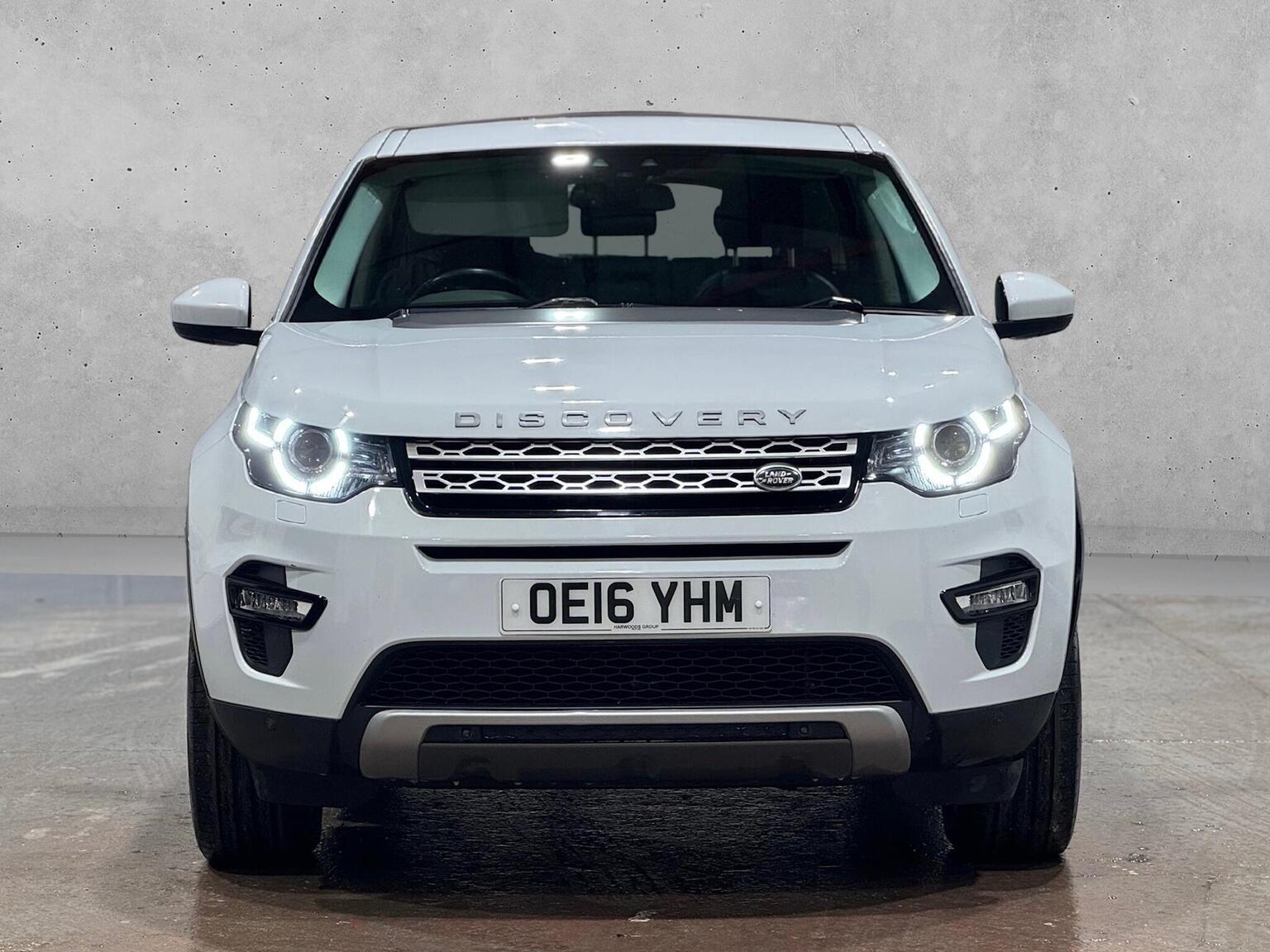 2016 Land Rover DISCOVERY SPORT 2.0 TD4 HSE Auto 4WD Euro 6 (s/s) 5dr, exterior view 2