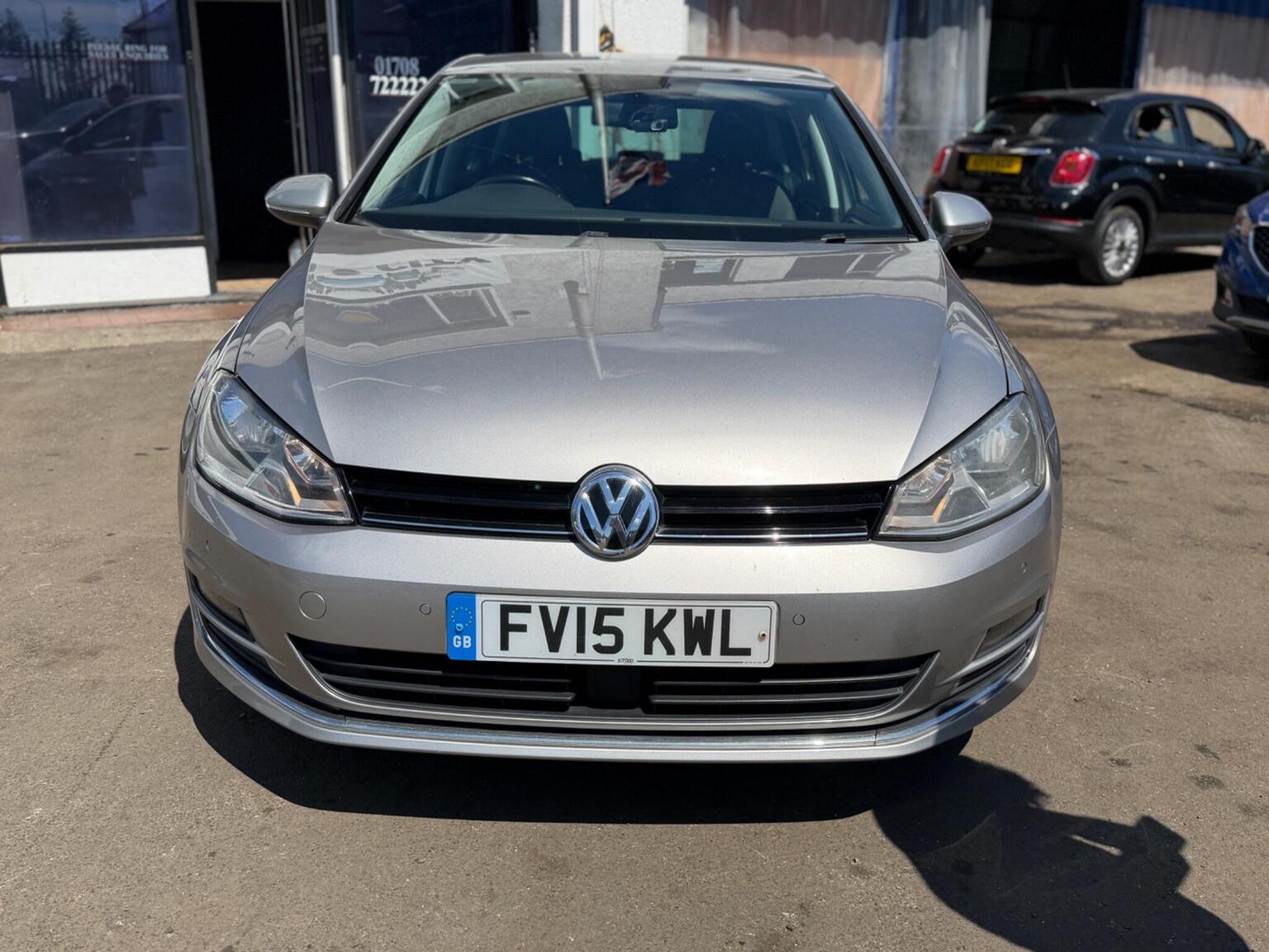 2015 Volkswagen GOLF 1.4 TSI BlueMotion Tech ACT GT DSG Euro 6 (s/s) 5dr, exterior view 2