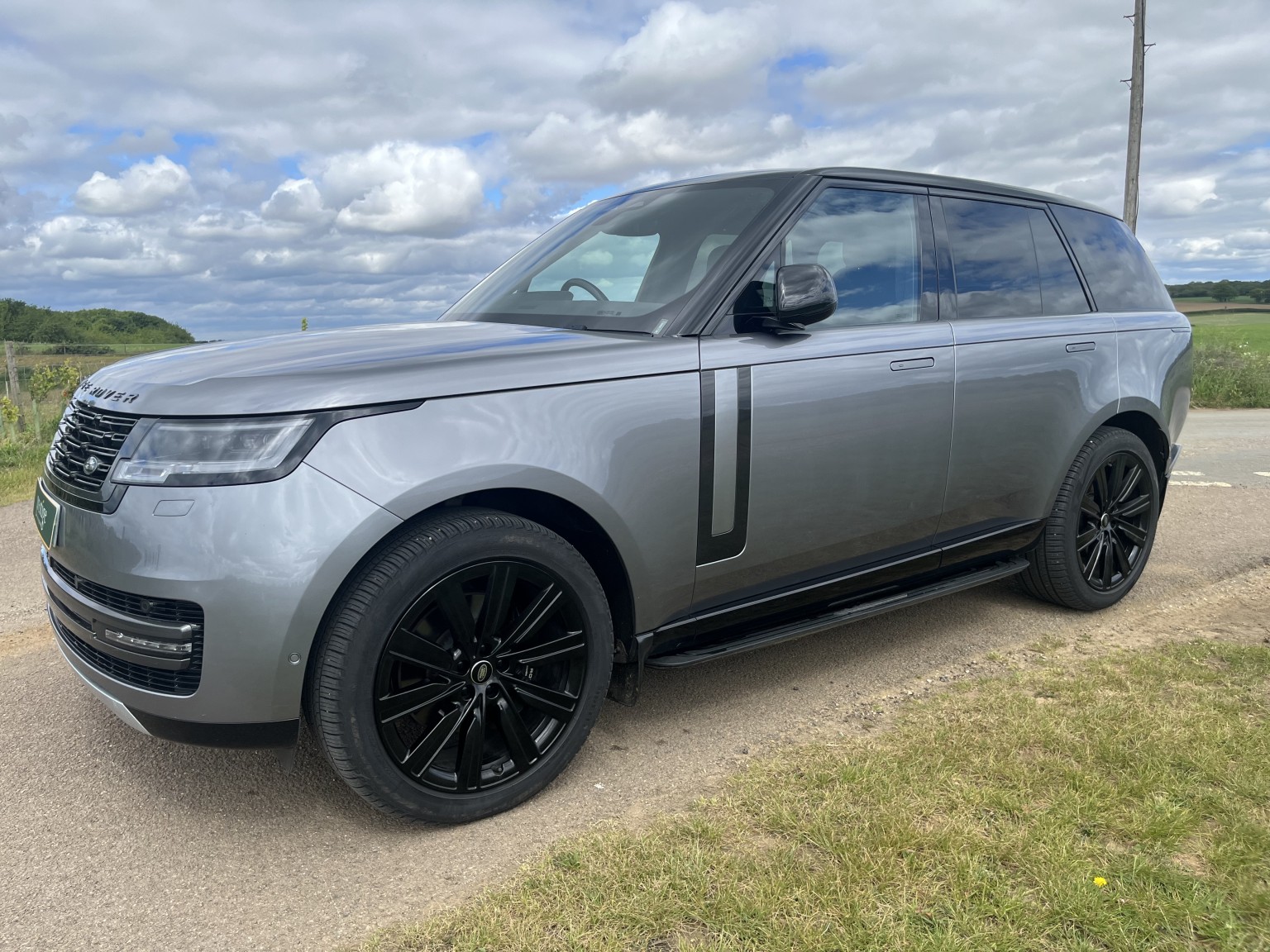 2022 Land Rover RANGE ROVER 3.0 D350 MHEV SE for sale, exterior front view