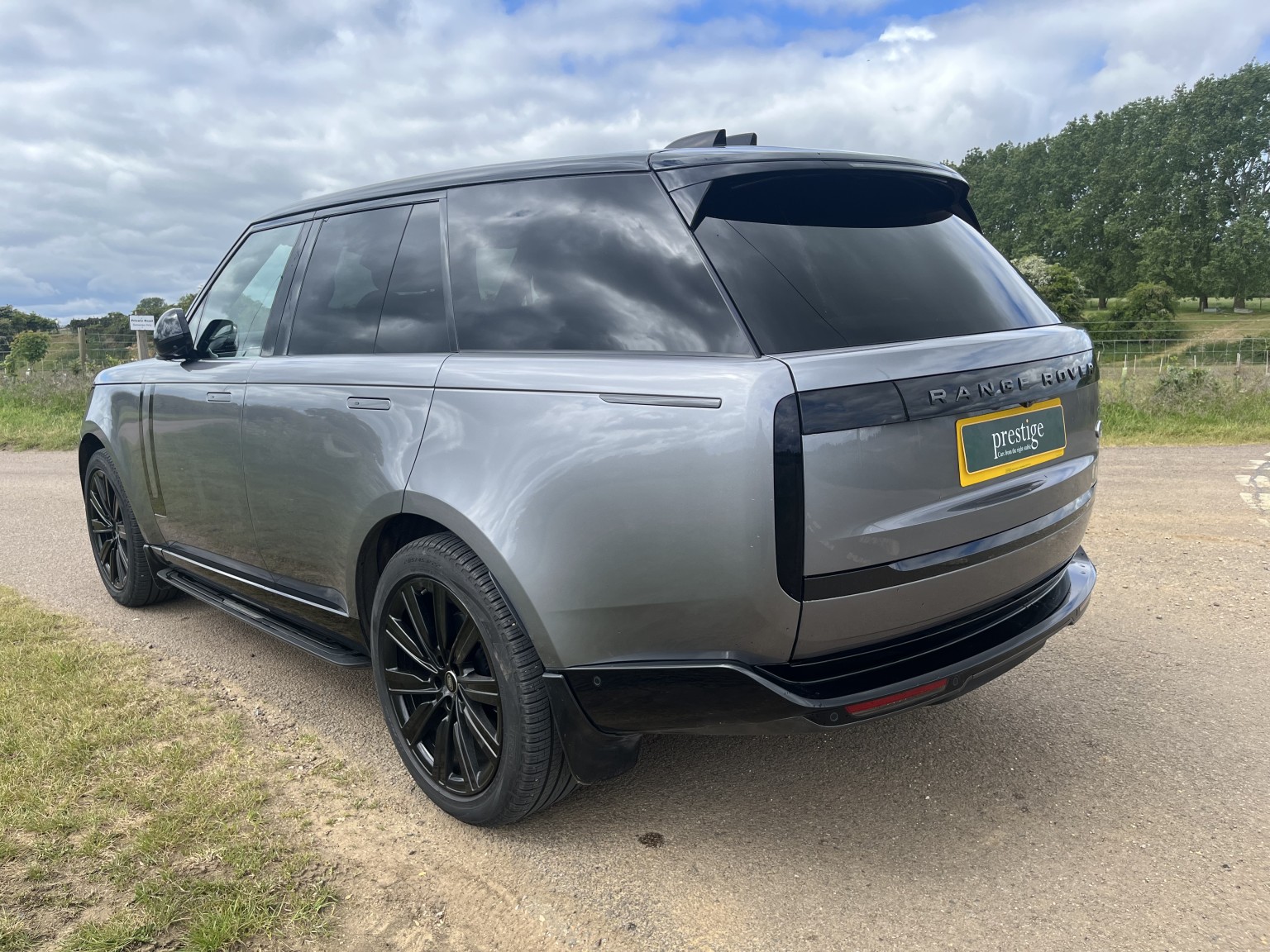 2022 Land Rover RANGE ROVER 3.0 D350 MHEV SE, exterior view 3