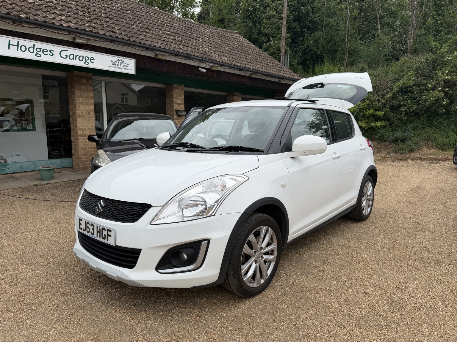 2013 Suzuki SWIFT 1.2 SZ3 ALL GRIP 4X4 ONE OWNER FROM NEW LOW MILEAGE FULL MAIN DEALER SERVICE HISTORY for sale, exterior front view
