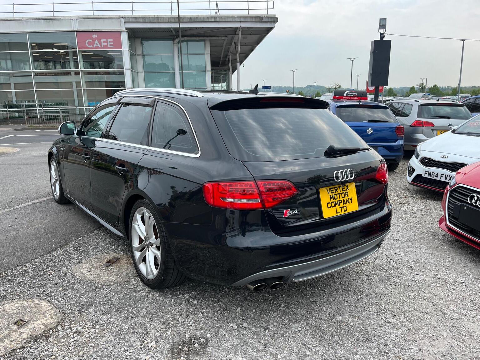 2009 Audi S4 AVANT 3.0 TFSI V6 S Tronic quattro Euro 5 5dr, exterior view 4