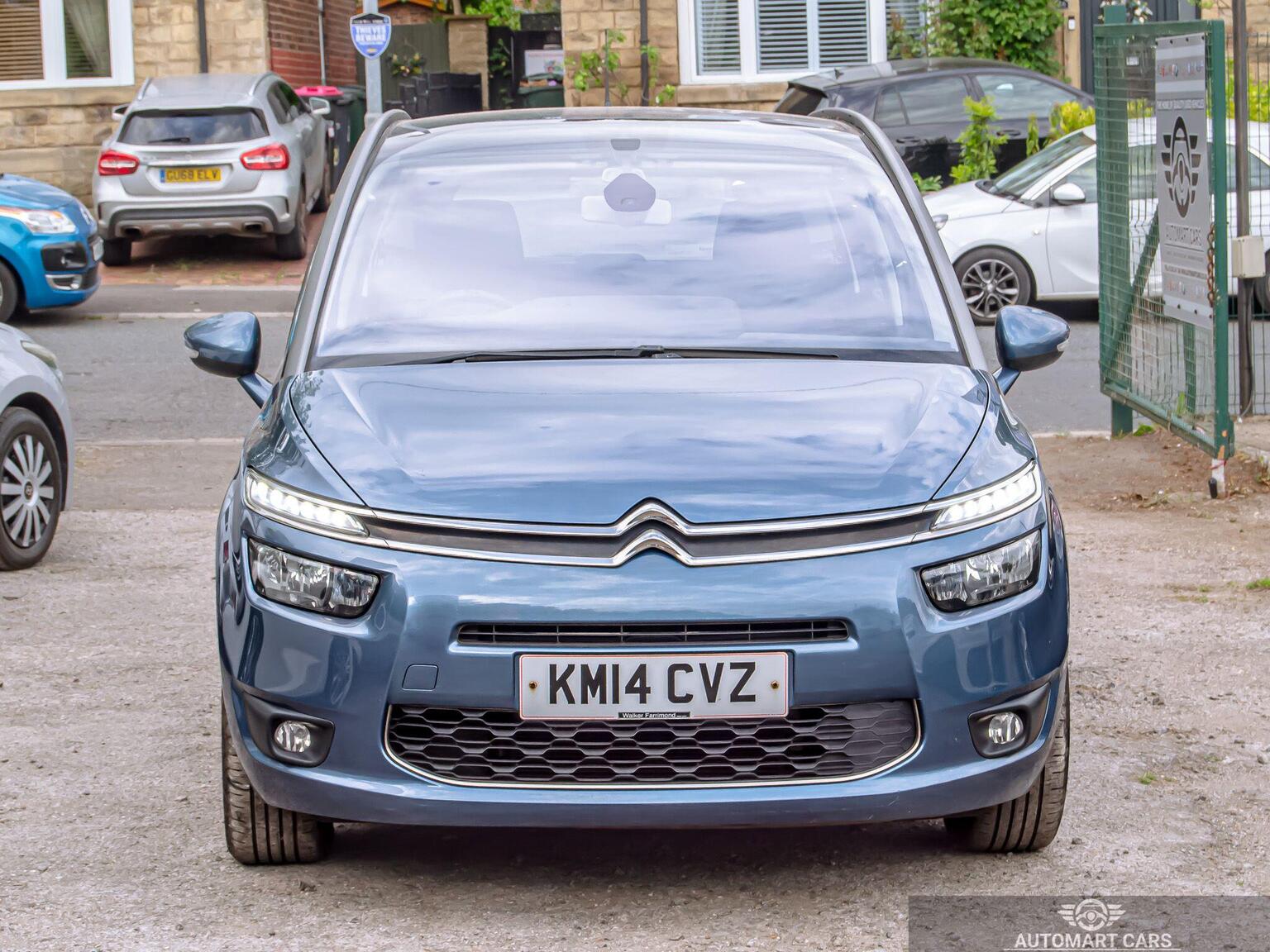 2014 Citroen GRAND C4 PICASSO 1.6 e-HDi Airdream Exclusive Euro 5 (s/s) 5dr, exterior view 3