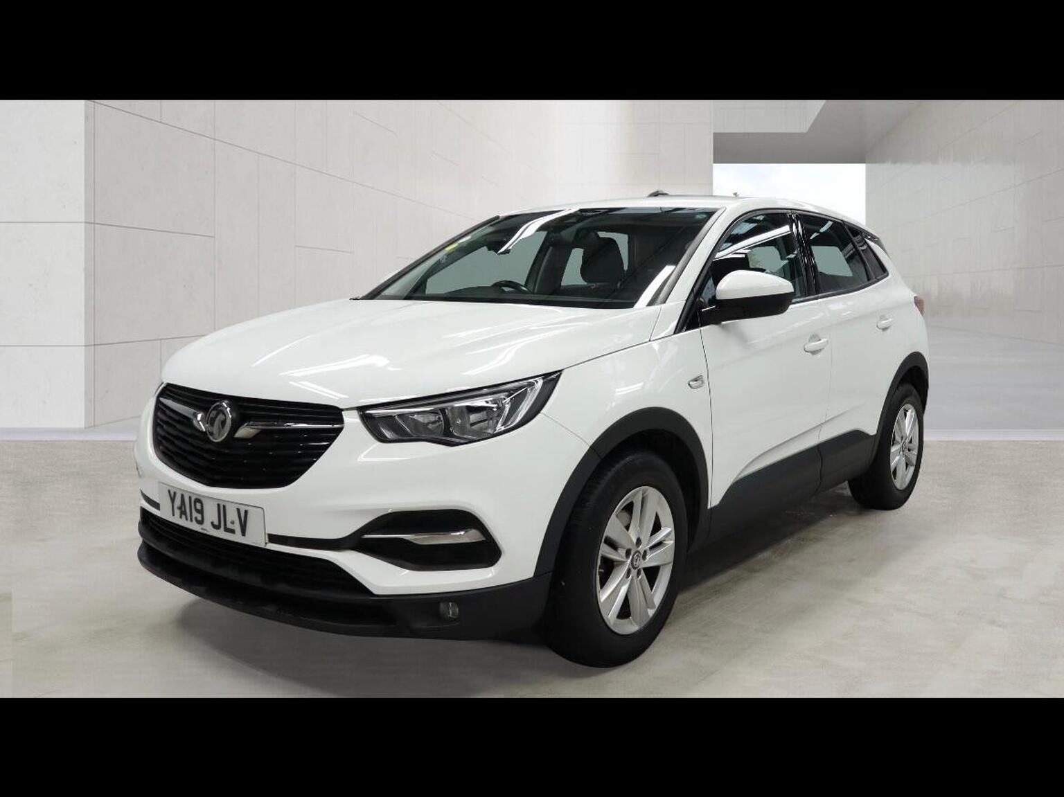 2019 Vauxhall GRANDLAND X 1.2 Turbo SE Euro 6 (s/s) 5dr, exterior view 2