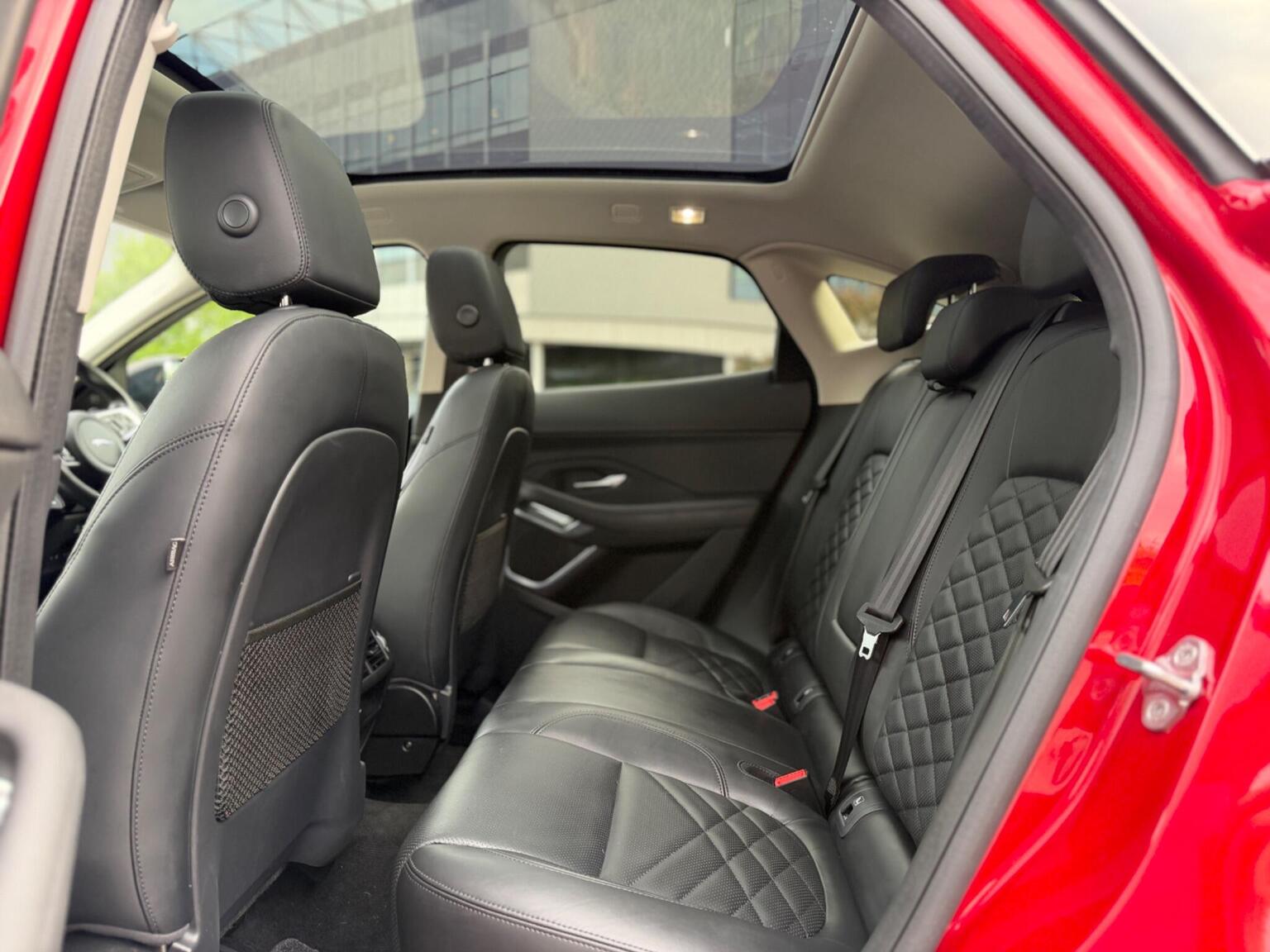 2020 Jaguar E-PACE 2.0 D180 HSE Auto AWD Euro 6 (s/s) 5dr, exterior view 3