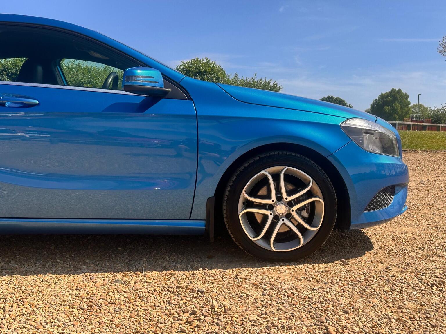 2014 Mercedes-Benz A CLASS 1.6 A180 Sport Euro 6 (s/s) 5dr, exterior view 3