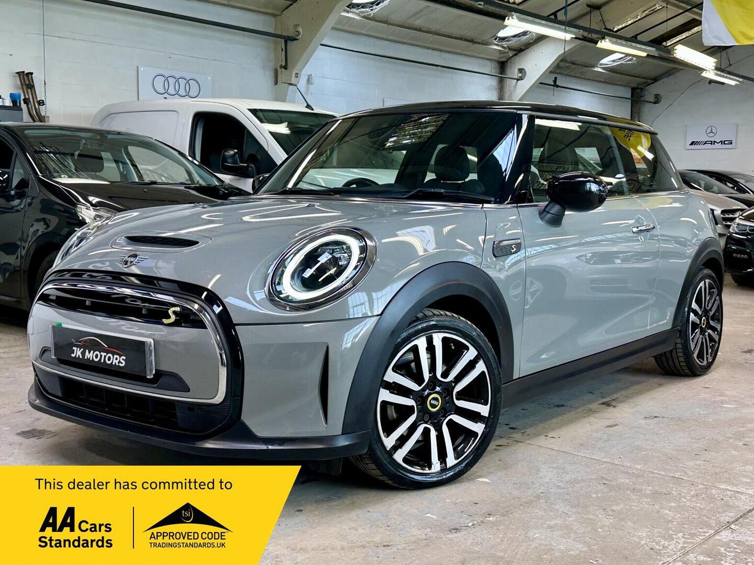 2022 MINI ELECTRIC HATCH Cooper SE 32.6kWh Level 2 Auto 3dr, exterior view 2