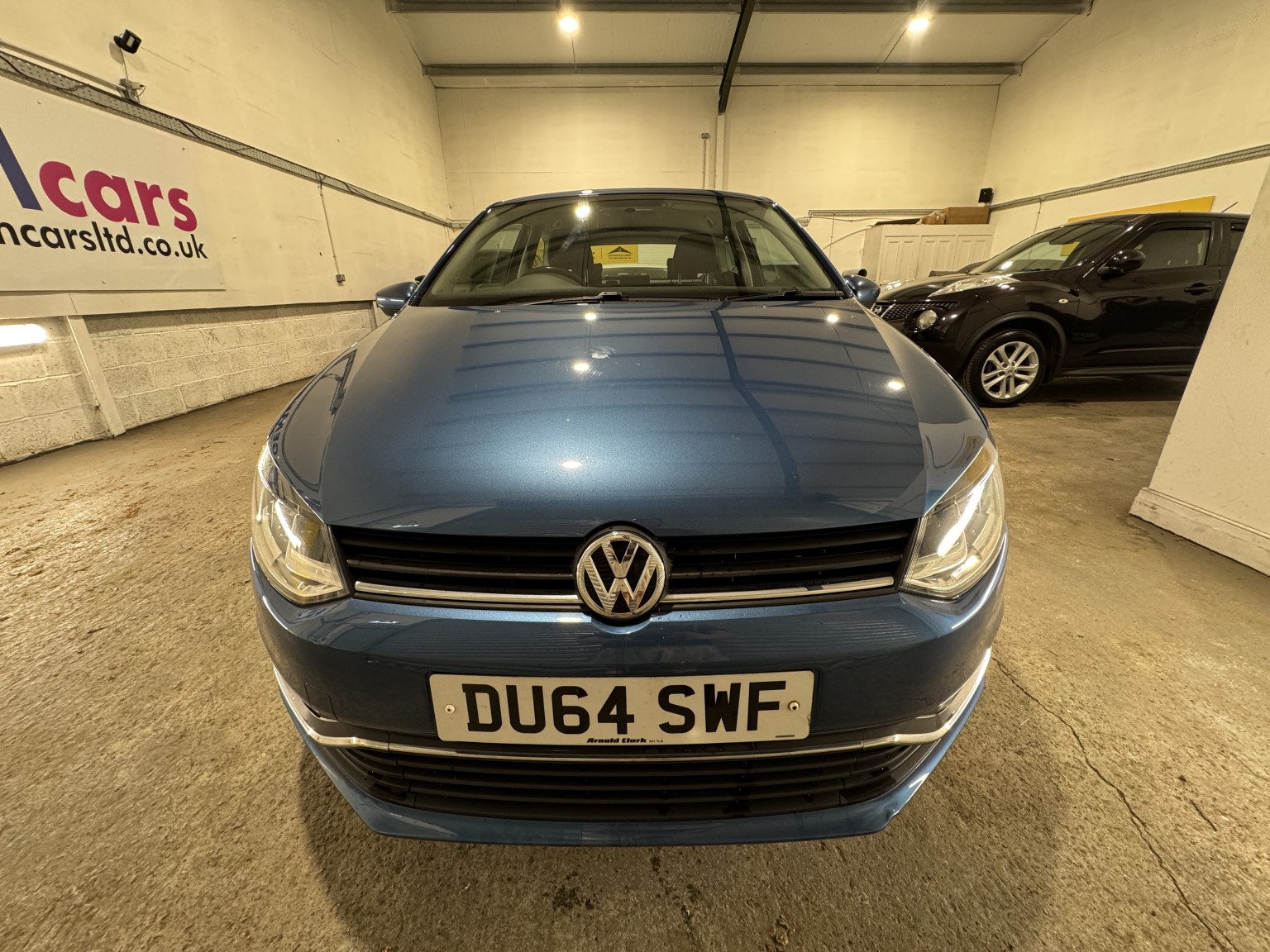2014 Volkswagen POLO 1.0 BlueMotion Tech SE, exterior view 2