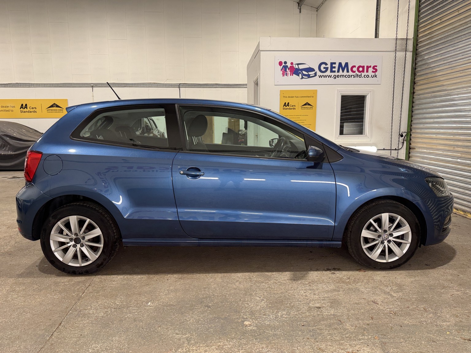 2014 Volkswagen POLO 1.0 BlueMotion Tech SE, exterior view 4