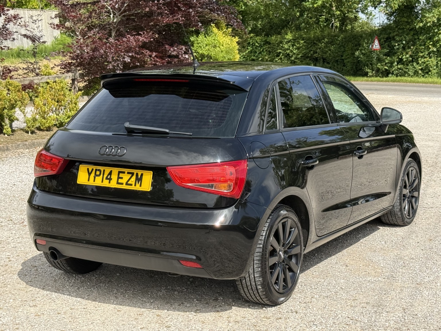 2014 Audi A1 1.6 TDI Sport, exterior view 3
