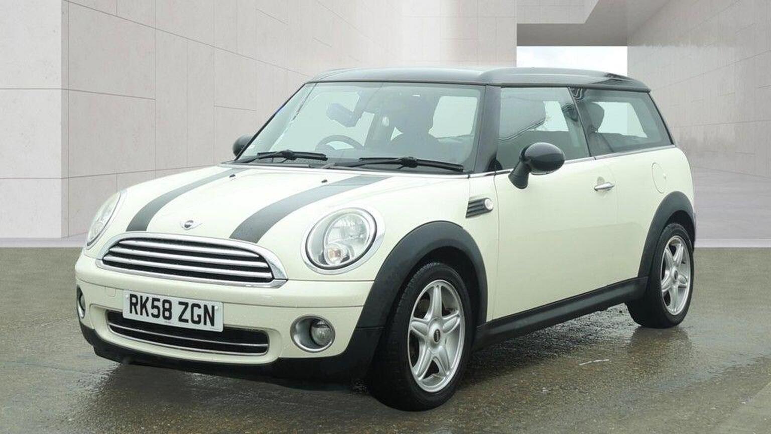 2008 MINI CLUBMAN 1.6 Cooper Euro 4 5dr, exterior view 3